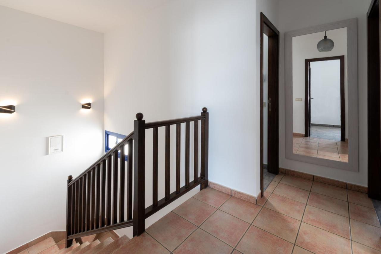 Luxury 3-Bedroom Villa With Heated Private Pool - In Marina Rubicon, Playa Blanca, Lanzarote エクステリア 写真